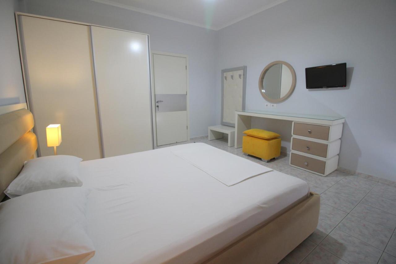 Murati Suites Саранда Экстерьер фото
